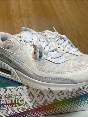 Nike Air Max 90 Triple White Sneakers Women Size 8 Low Top Shoes CQ2560-100